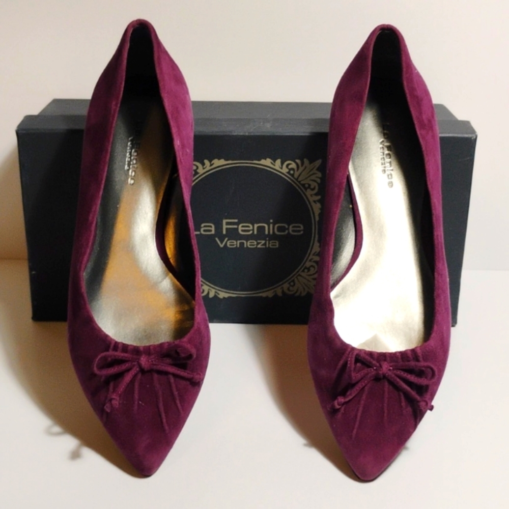 La Fenice Avery Violet Flats- Size 7.5 Orig Box Included